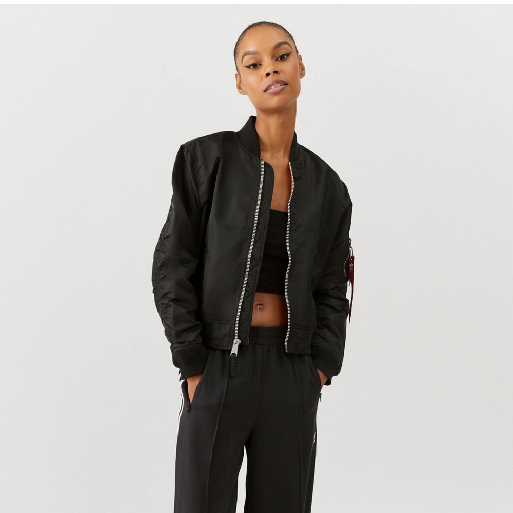 Alpha Industries 1-B2 Bomber Jacket